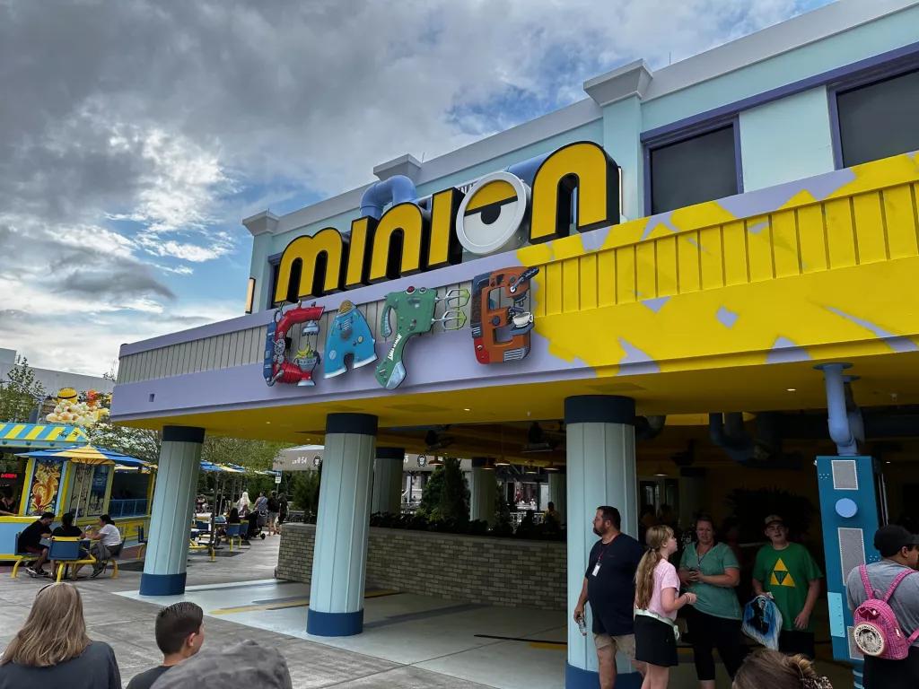 Minion Cafe