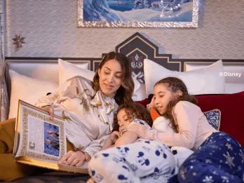 Guests in the Signature Suite Frozen, Disneyland® Hotel