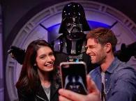 Guests with Darth Vader at Welcome to Starport: A Star Wars Encounter, Disneyland Paris