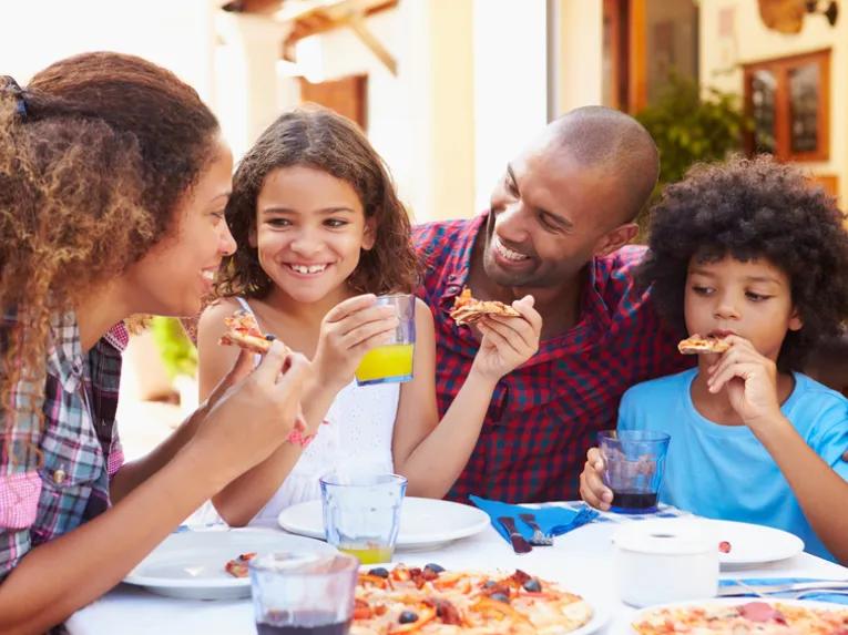 Orlando Kids Eat Free Card GOLD