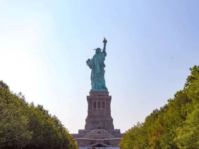 Early Access Statue of Liberty Tour with Ellis Island & Statue Pedestal