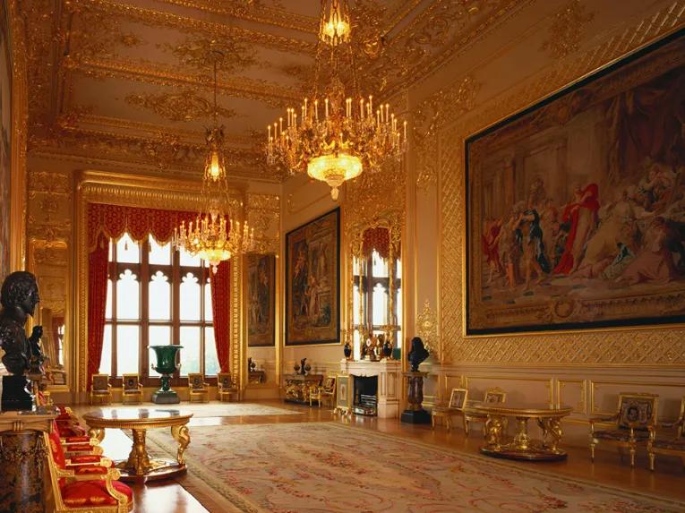 Visit to Windsor Castle and Afternoon Tea for Two - Experience Voucher