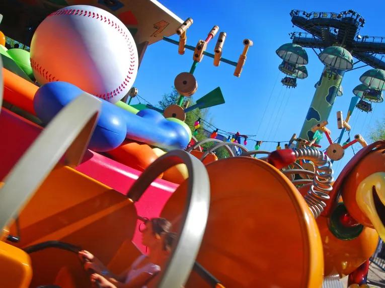 Slinky® Dog Zigzag Spin at Disneyland Paris