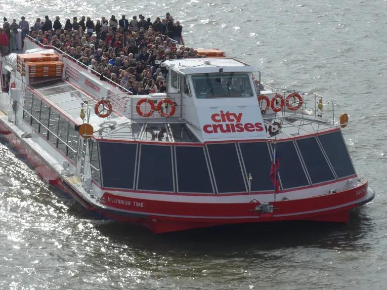 River Thames Hop-on Hop-off Sightseeing Cruise