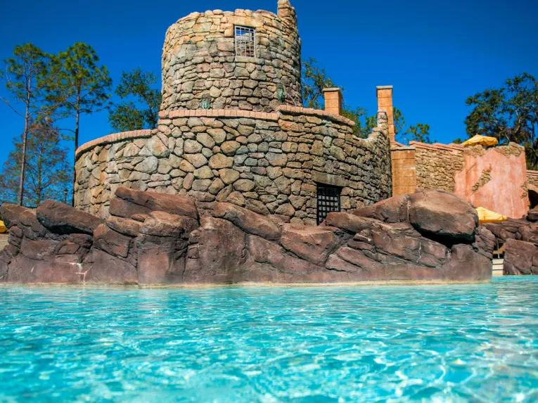 Lowes Portofino
