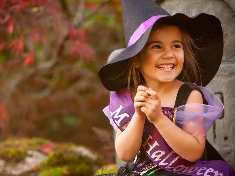 little-girl-witch