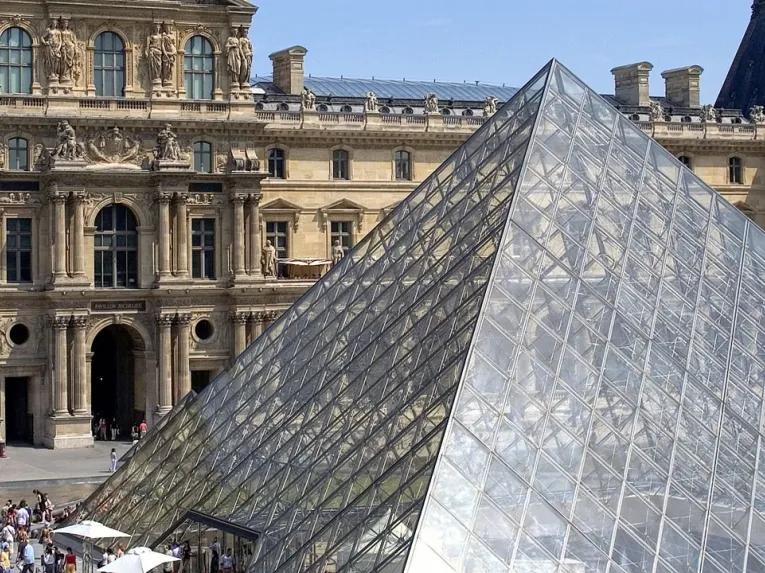 louvre