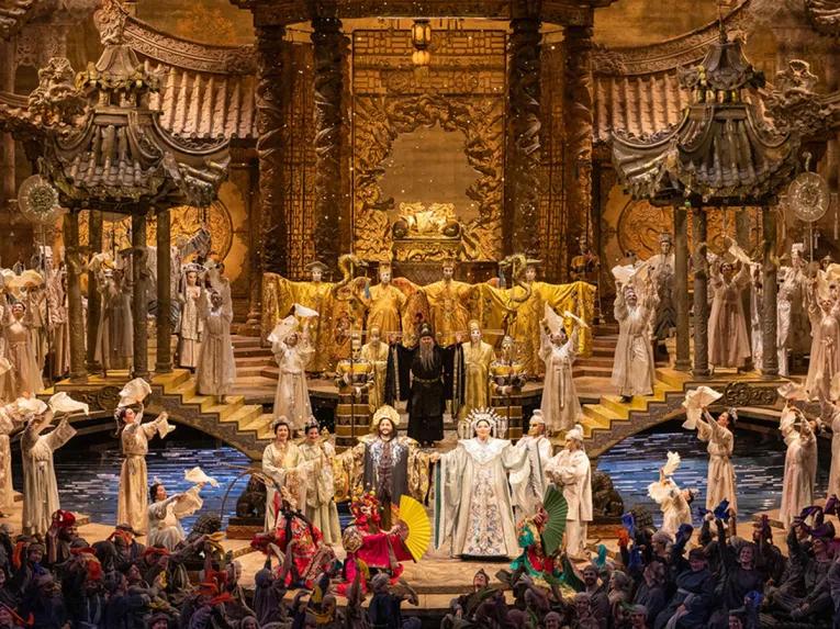 Met Opera - Turandot
