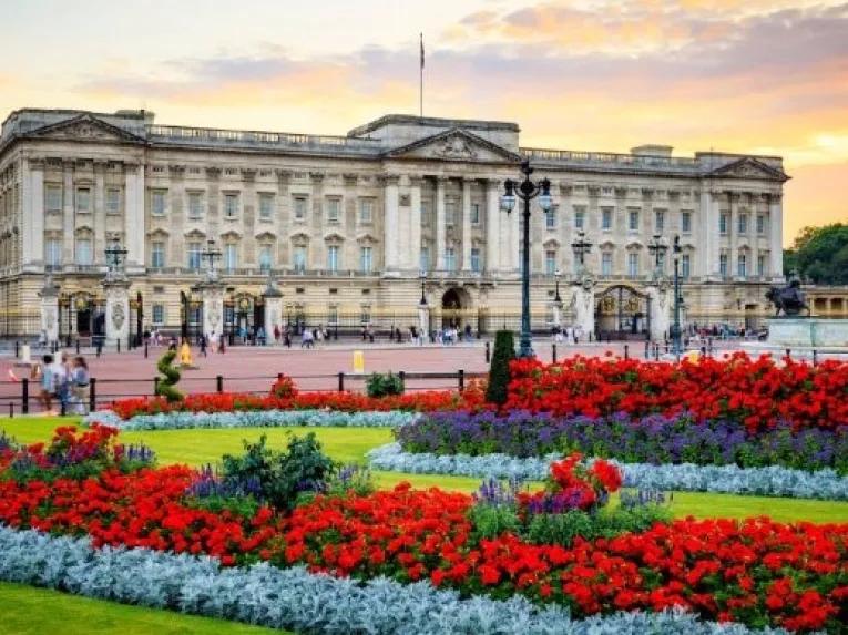 sunset-over-buckingham-palace