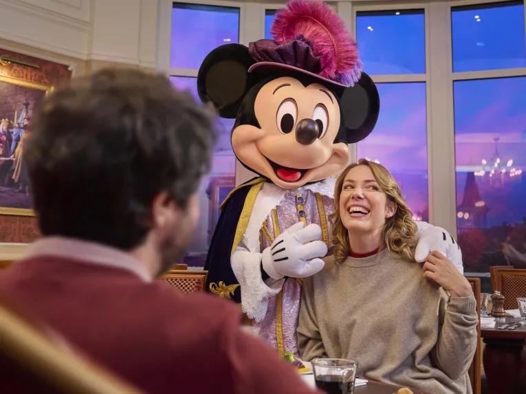 Mickey & Minnie Royal Banquet Disneyland Hotel 