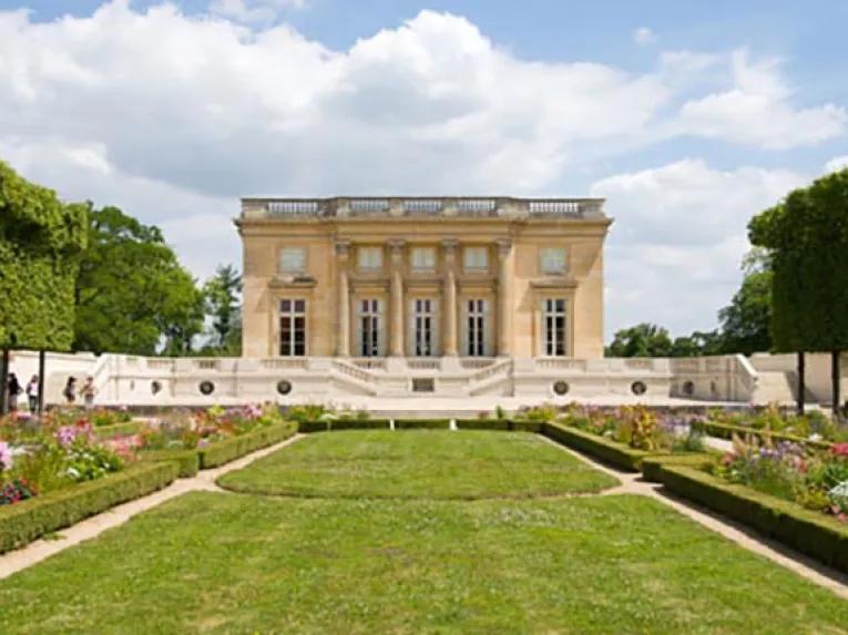 Queens house