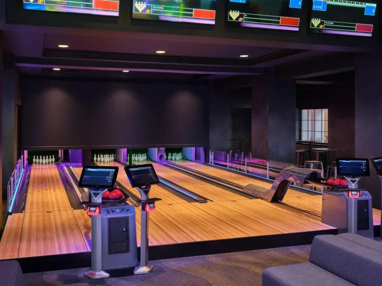 Lagoon Games & Lanes at the Walt Disney World Swan